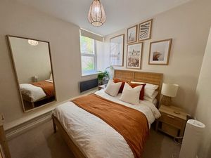 Photo 16- click for photo gallery